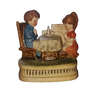 Vintage 1971 Porcelain Music Box Praying Children Japan Sankyo Works